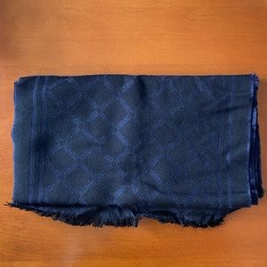 VERSACE Gorgeous Scarf *Brand New & Authentic*